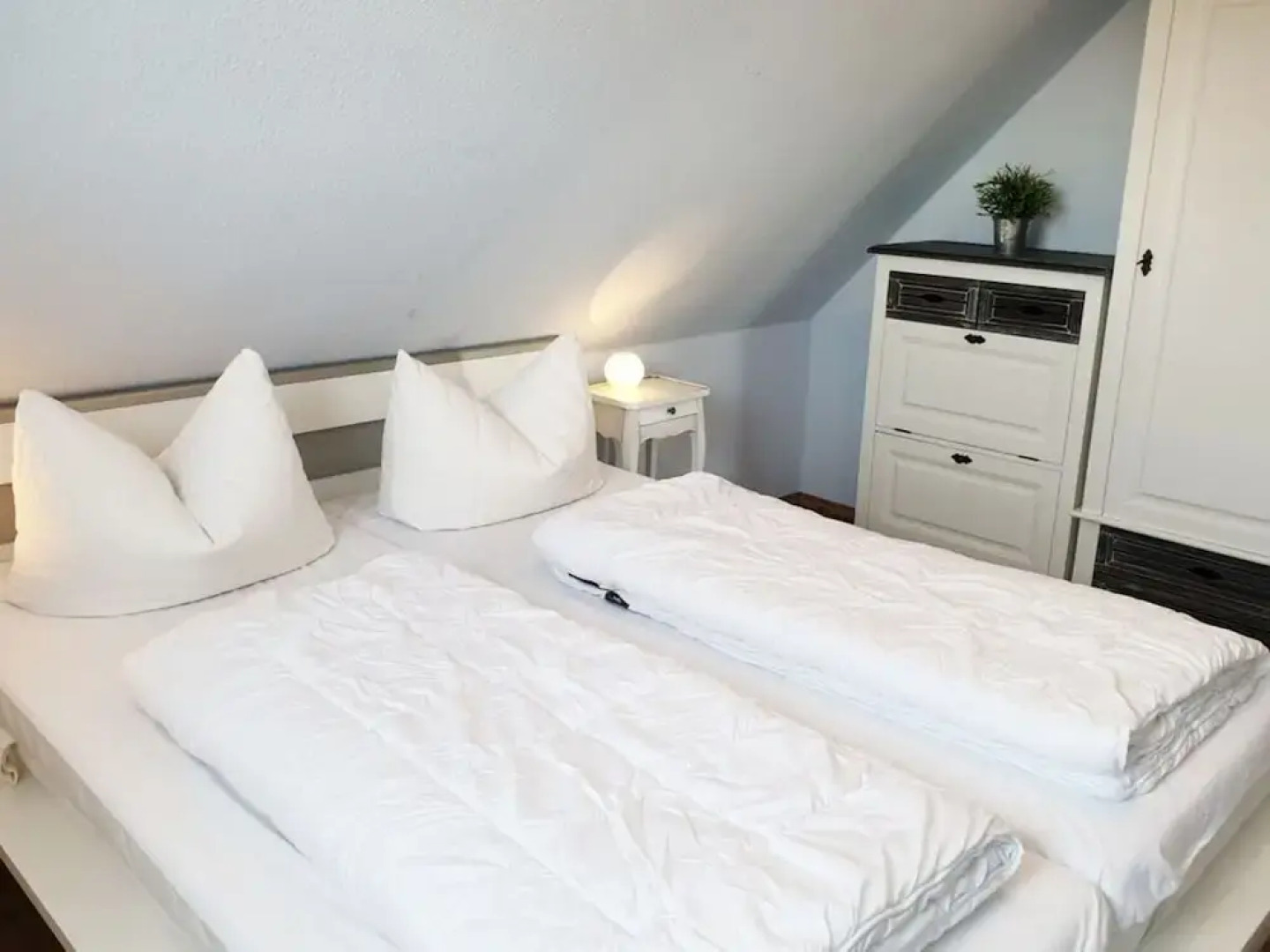 Achtern Diek Modern Retreat