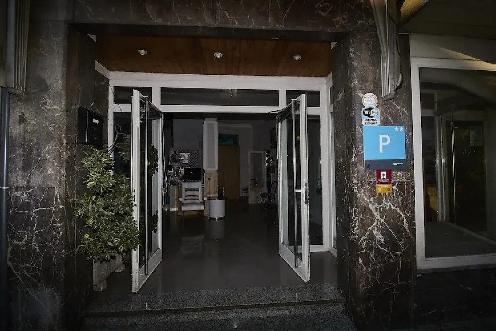 Pensión España 2 Estrellas