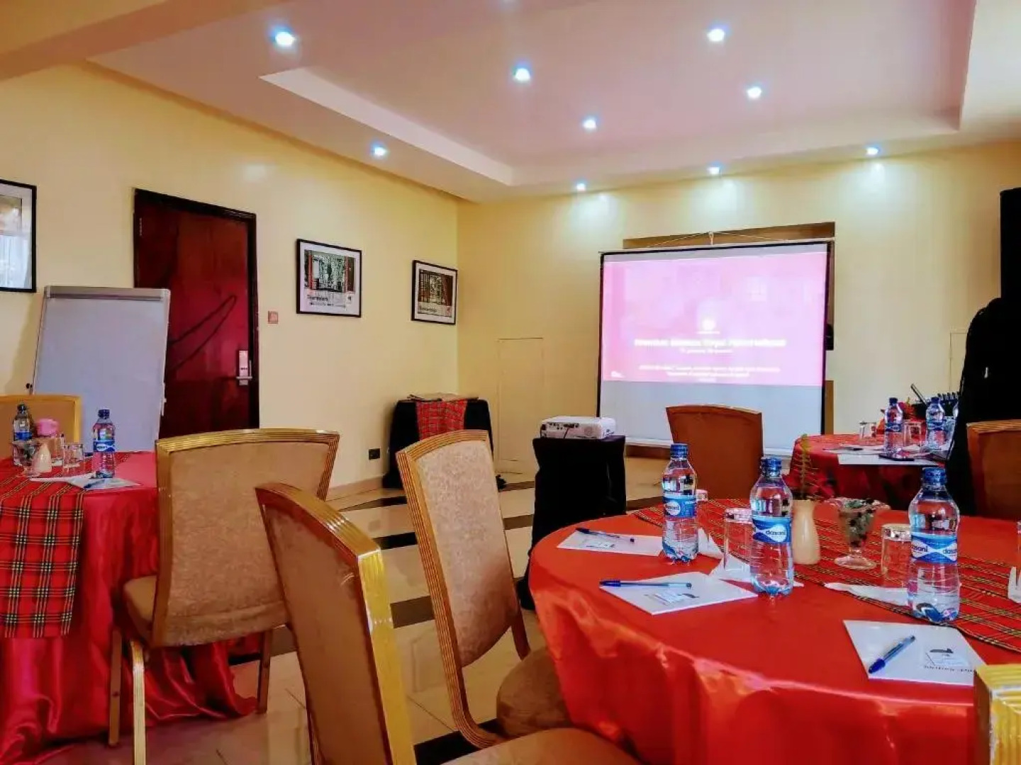 Falcon Heights Hotel