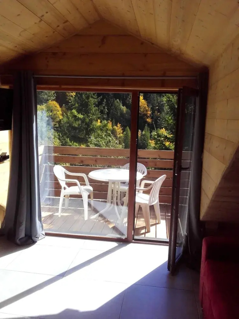 Studio in Saint-jean-d'arves, With Wonderful Mountain View, Furnished