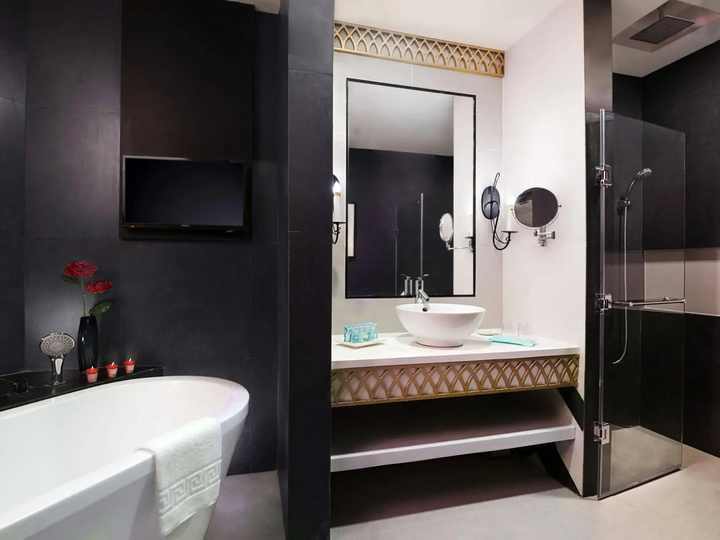 Summit Hotel Magnolia