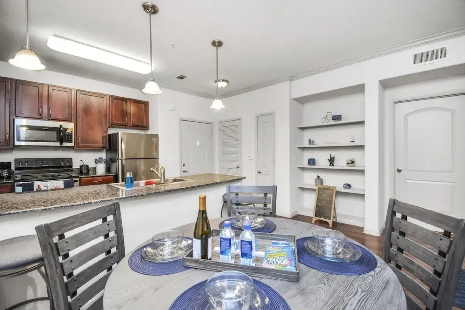 L Hirondelle Apart Hotel