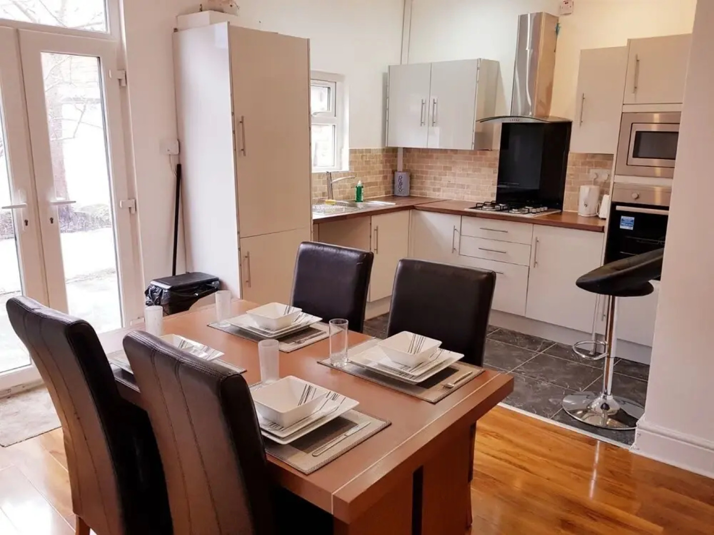 Woodleigh Luxury 3 Bedrooms House