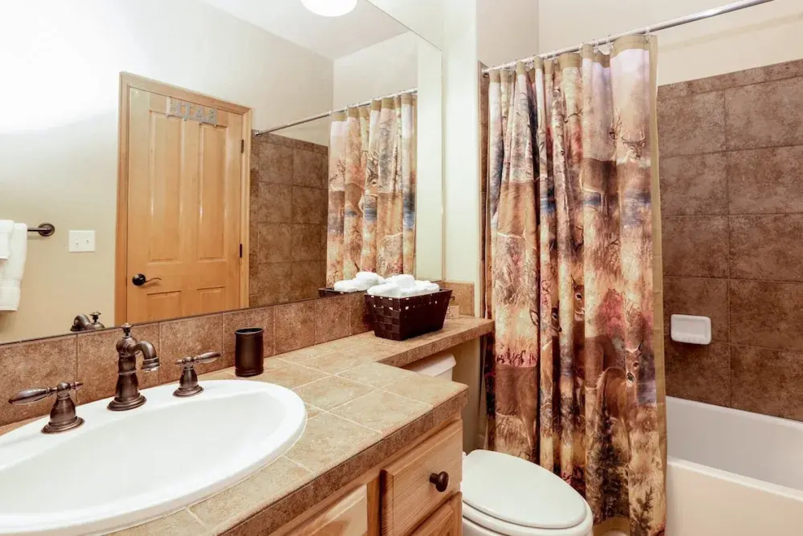 100 Deer Track Court House