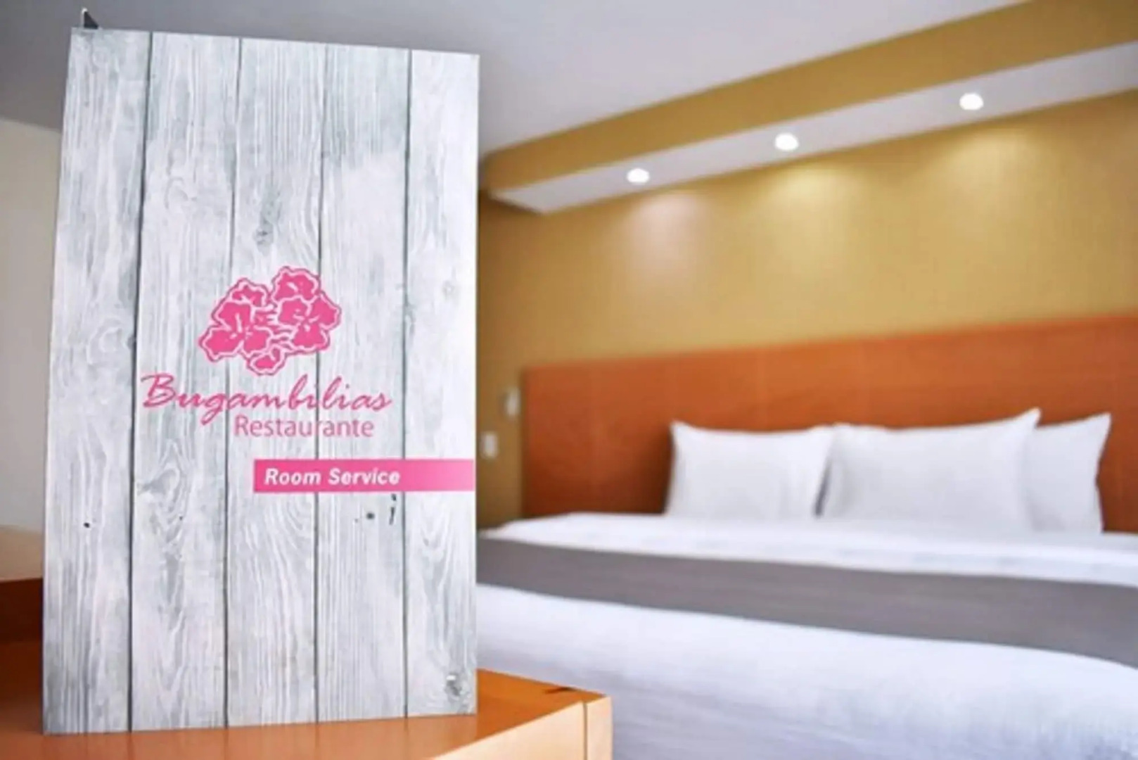 La Posada Hotel & Suites