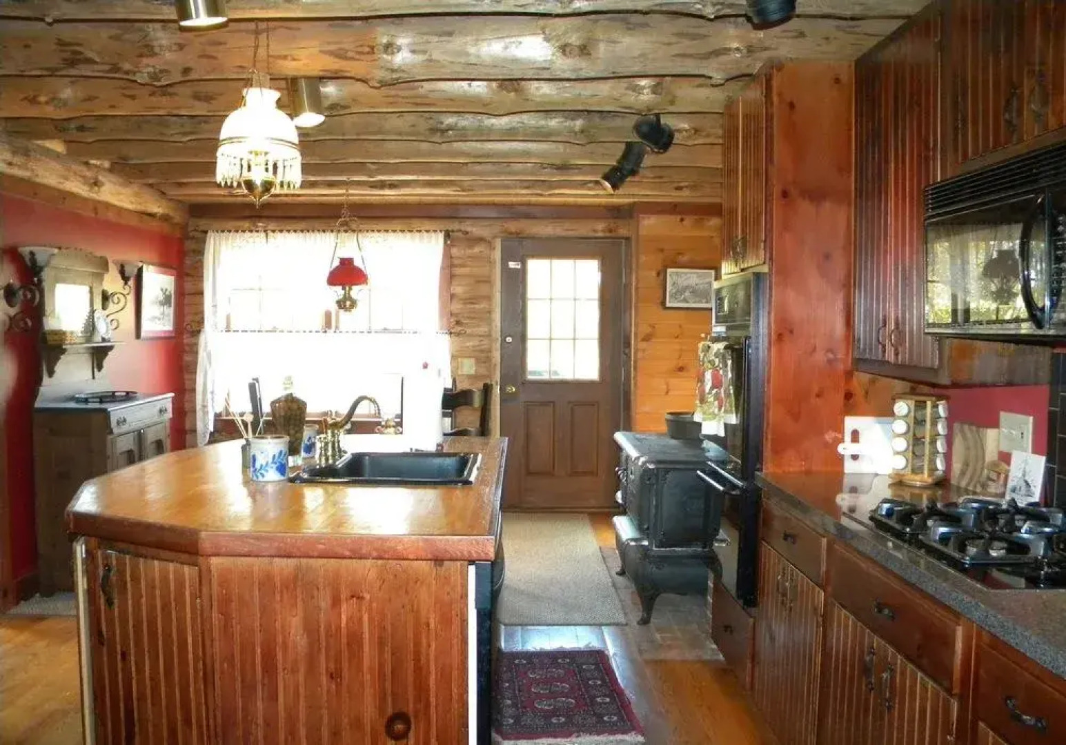 Rose And Goat Retreat - Mountain View Apartment