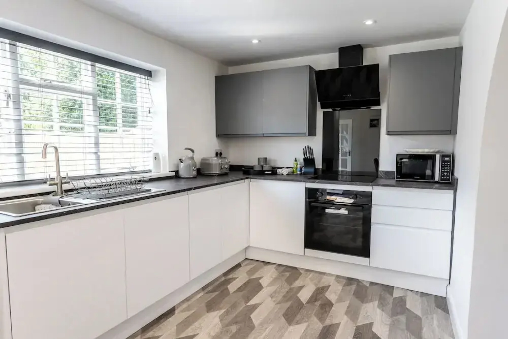 Hampshire Charming House