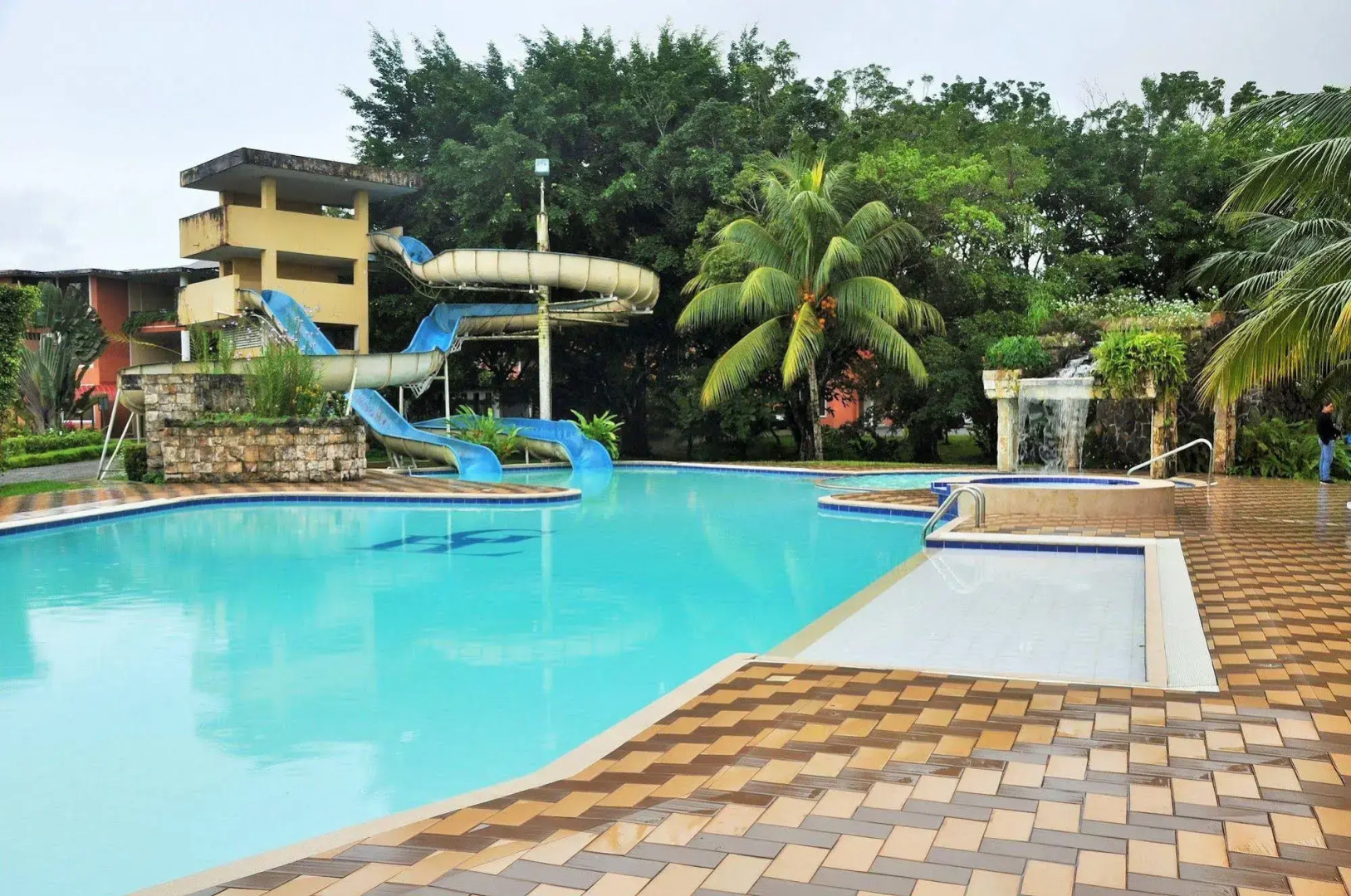 Gran Hotel de Lago - Lago Agrio