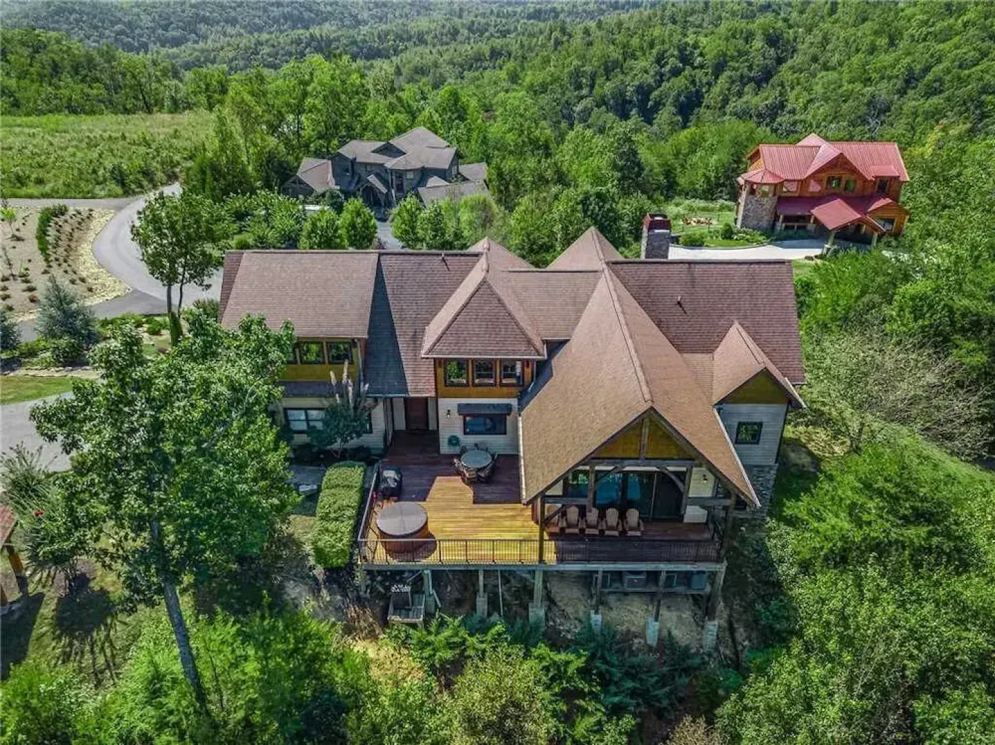 Pool On Summit Point - Four Bedroom Cabin