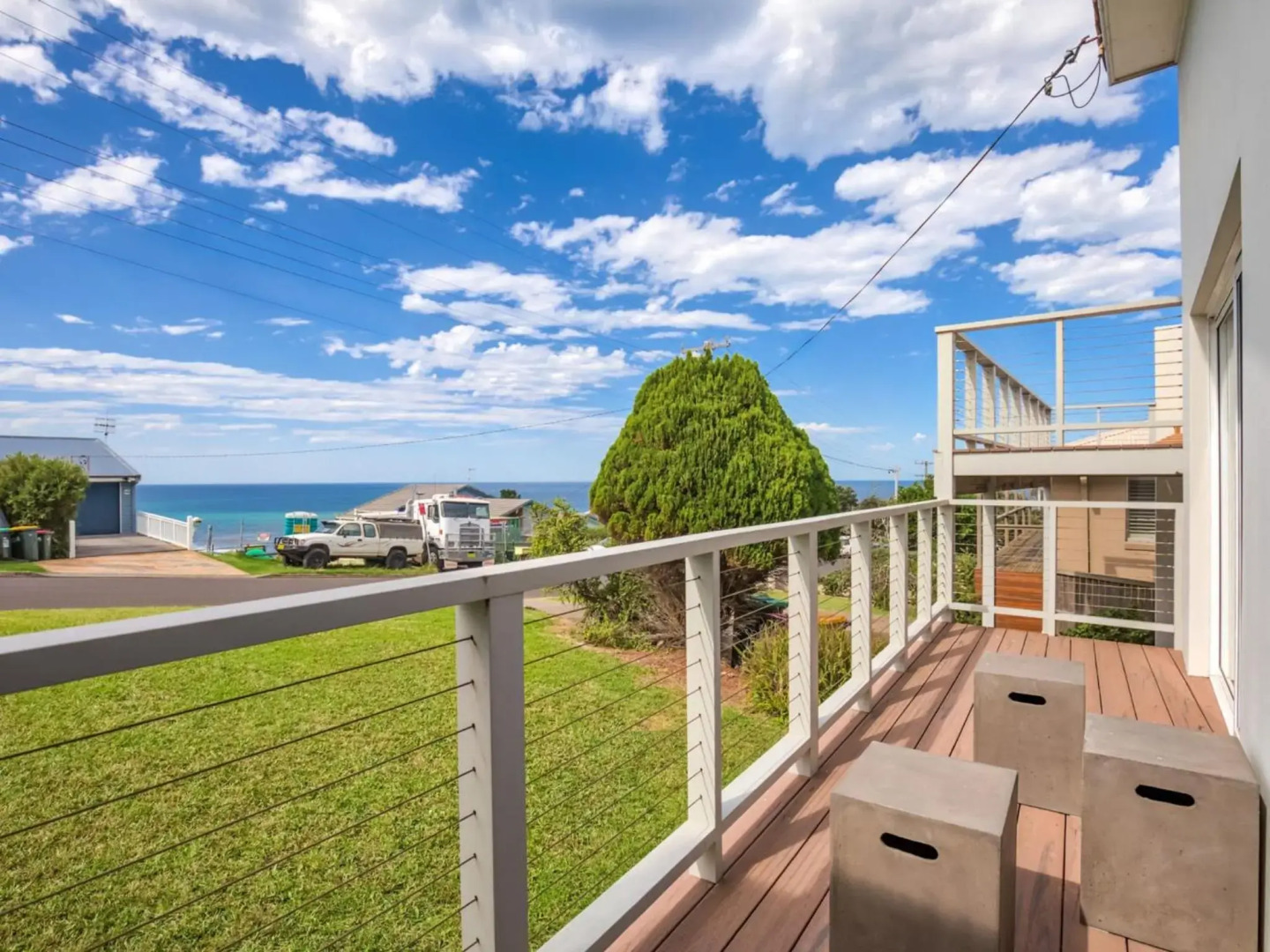 KITESURFER Gerroa 4pm checkout on Sundays