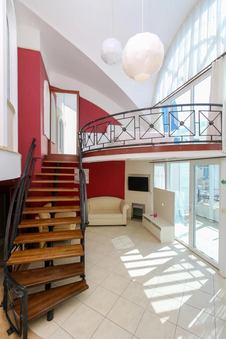 Seahorse Deluxe Hotel