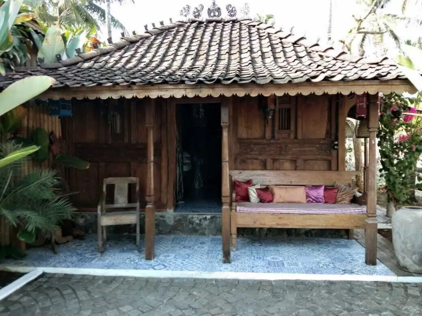 The Ermaja's Pavilion Hotel