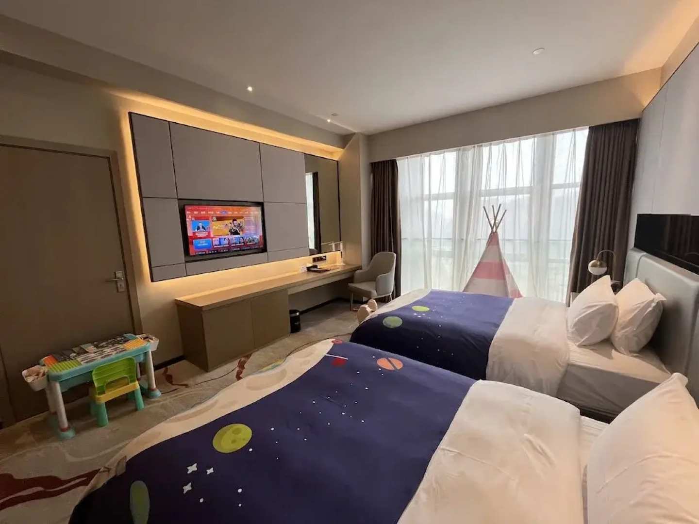 Qingyuan Yuanguang Argyle Hotel