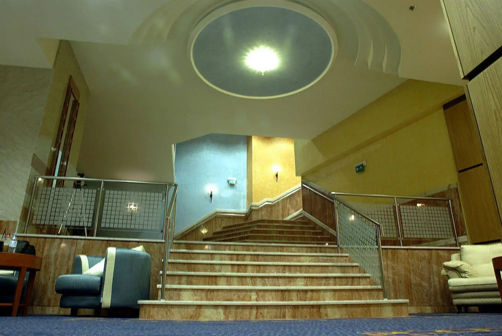 Crithoni's Paradise Hotel