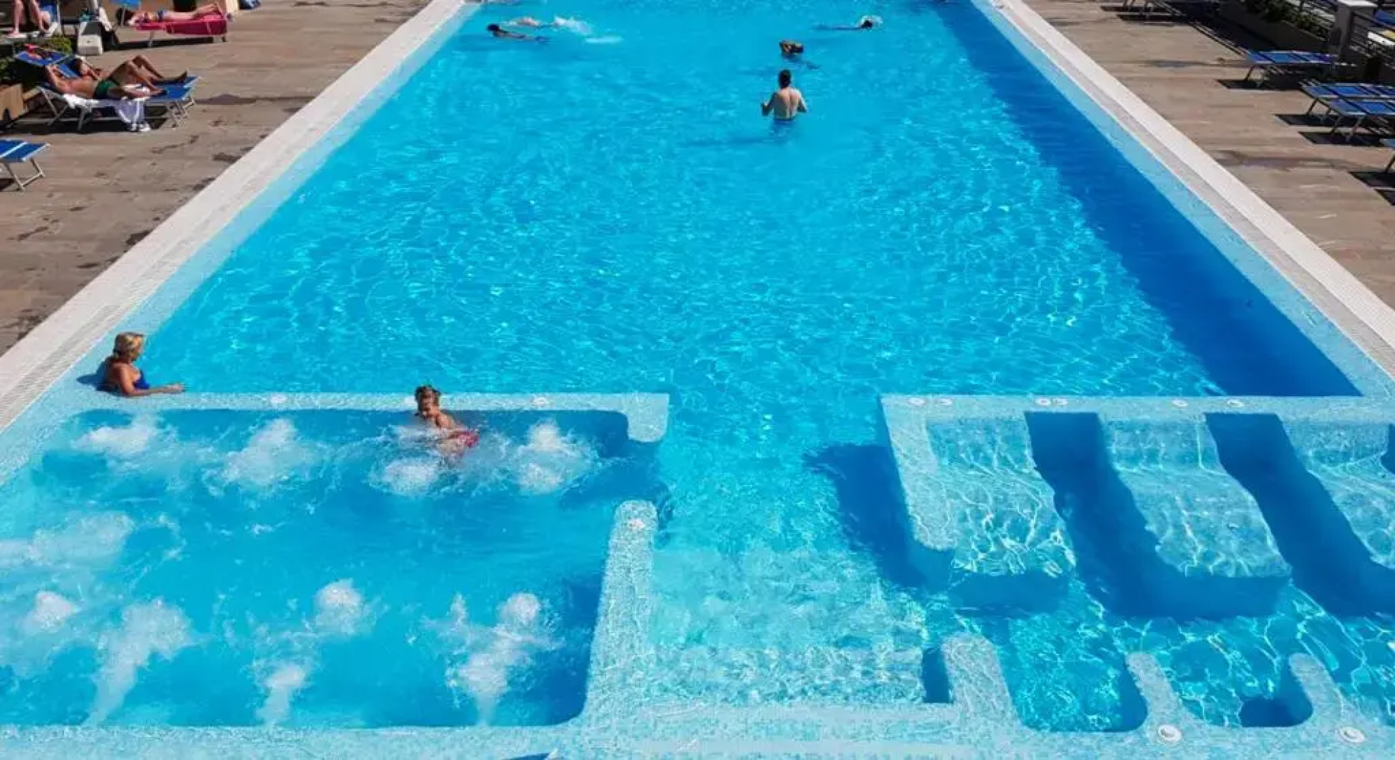 Tra Sole & Mare- grande attico panoramico, Sauna, 4 terrazze