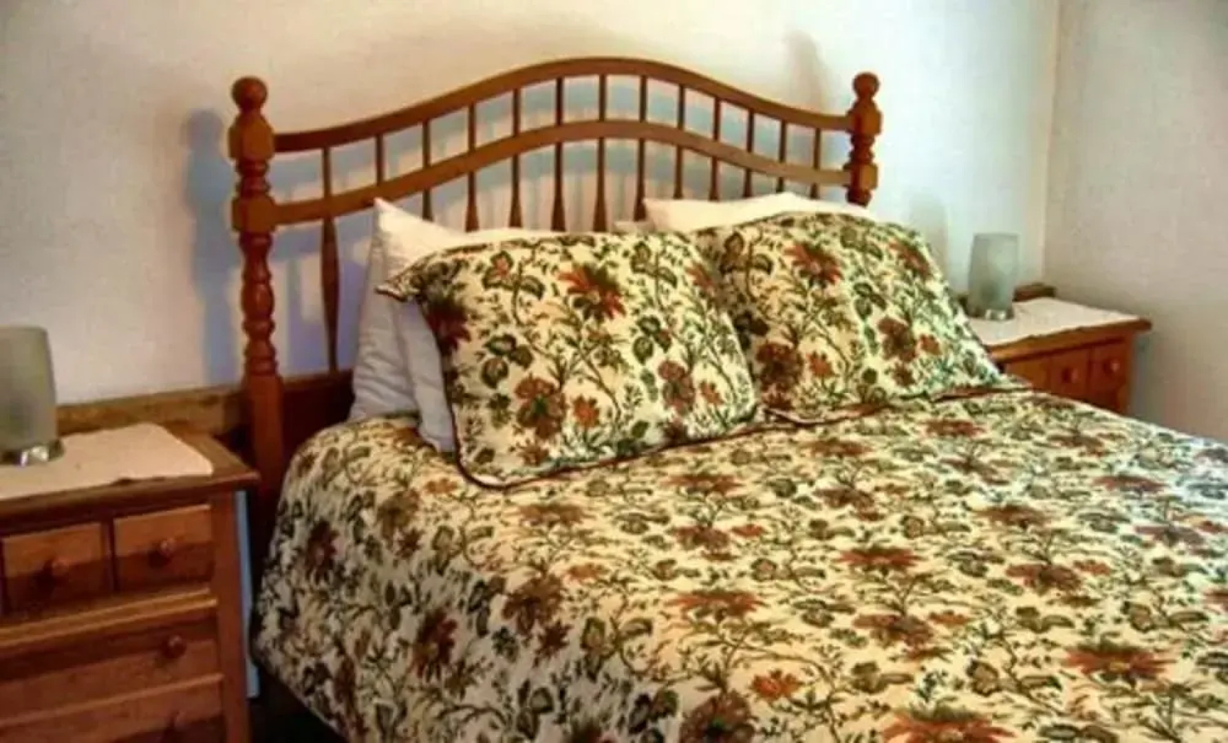 Locust Tree Bed and Breakfast LLC