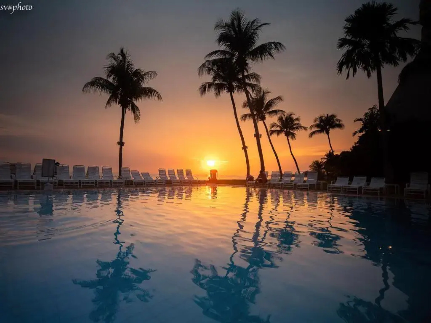 Lovely 1-bedroom condo with pool