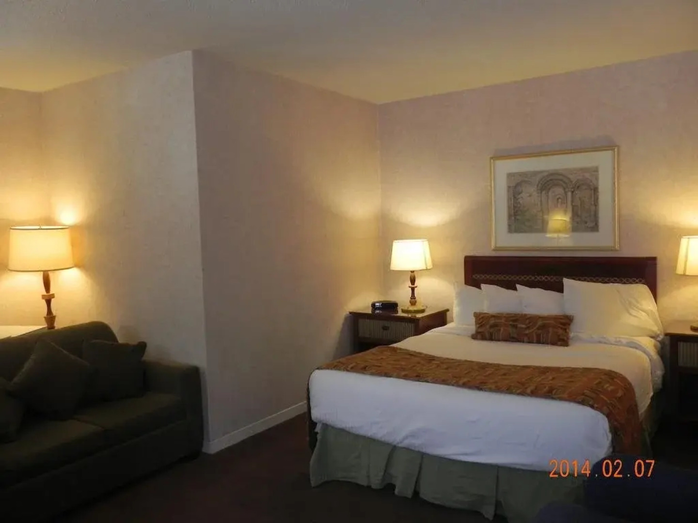 Cardinal Court Motel