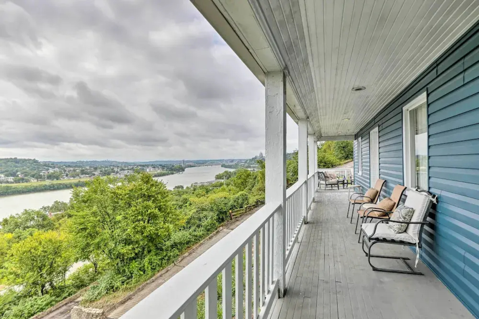 Queen City Home w/ Ohio River View - 3 Mi to Dtwn!