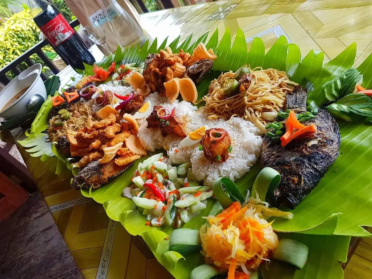 Sunrise Garden Lake Resort