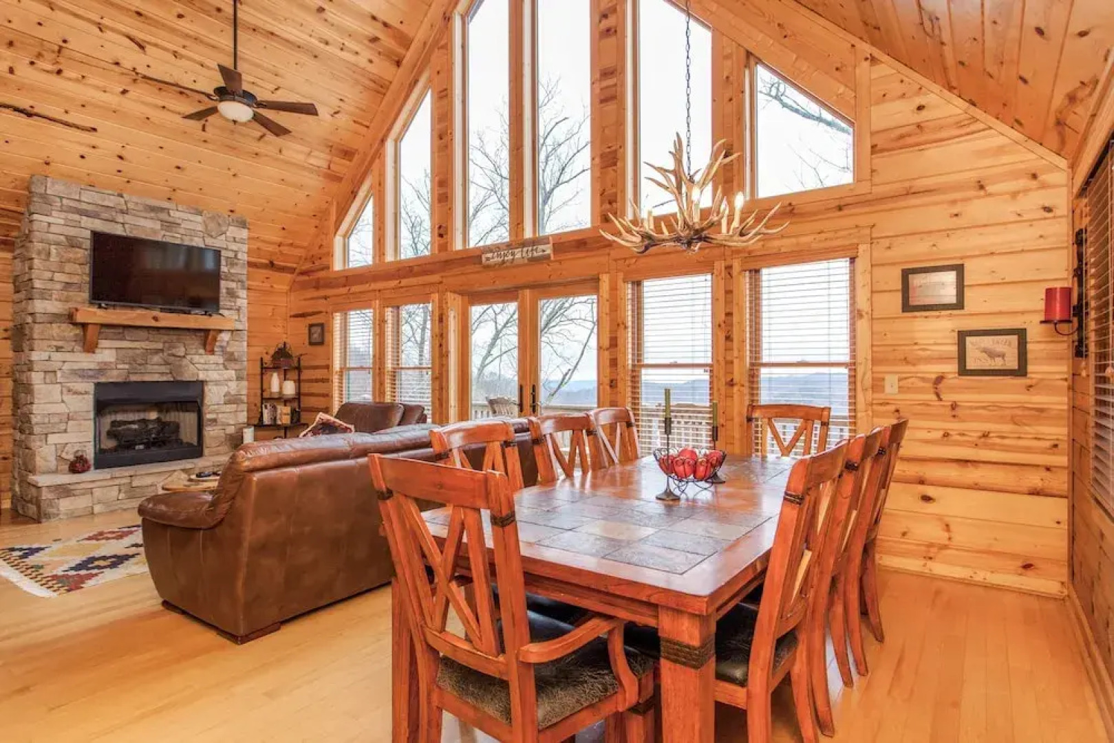 69 Valley Heights Home 4 Bedrooms 3.5 Bathrooms Home