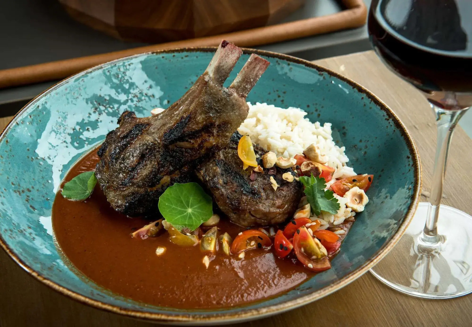 The Hi-Lo, Autograph Collection