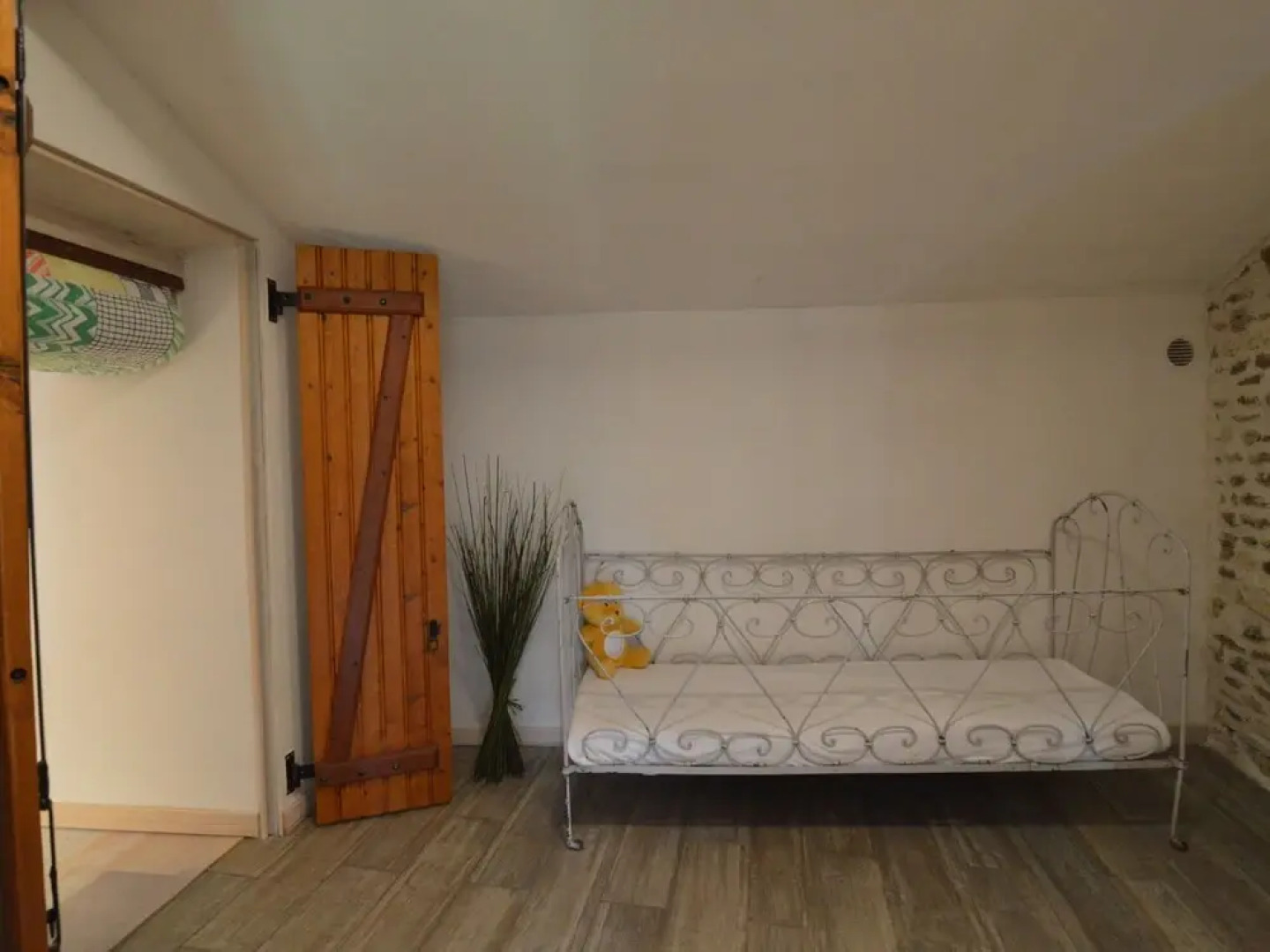 Spacious Cottage in Saint-Jean-de-Sauves with Terrace