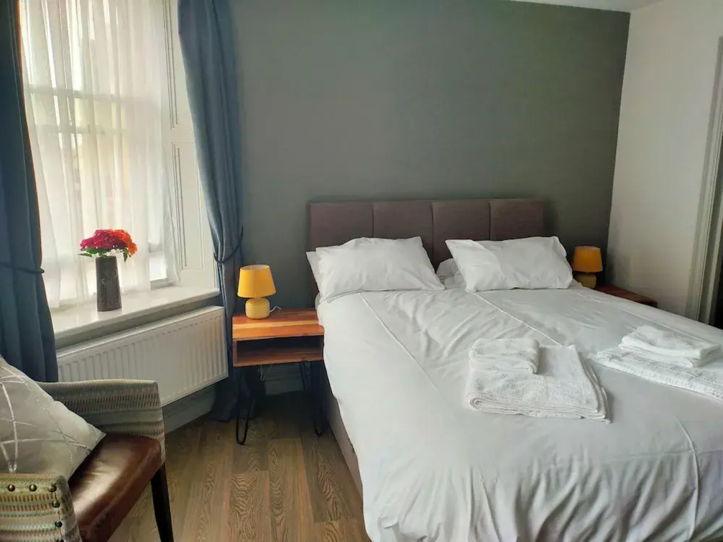 OYO The Victorian Tap B&B