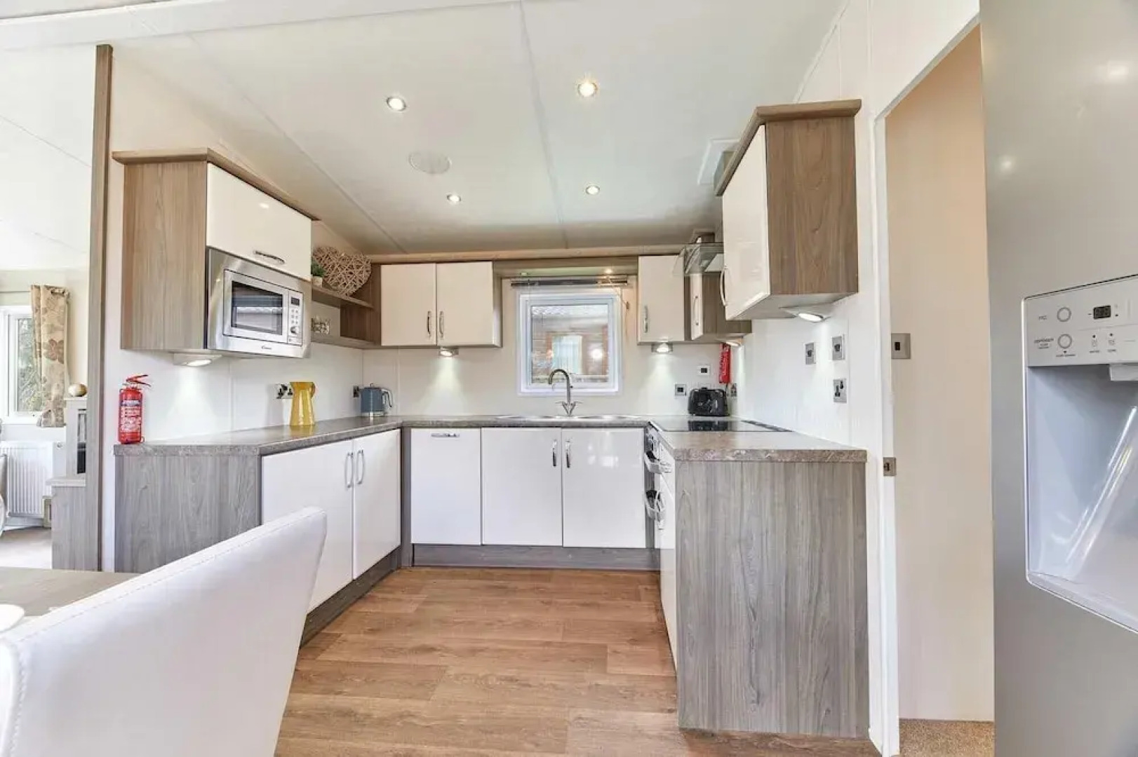 Host Stay Butterfly Lodge