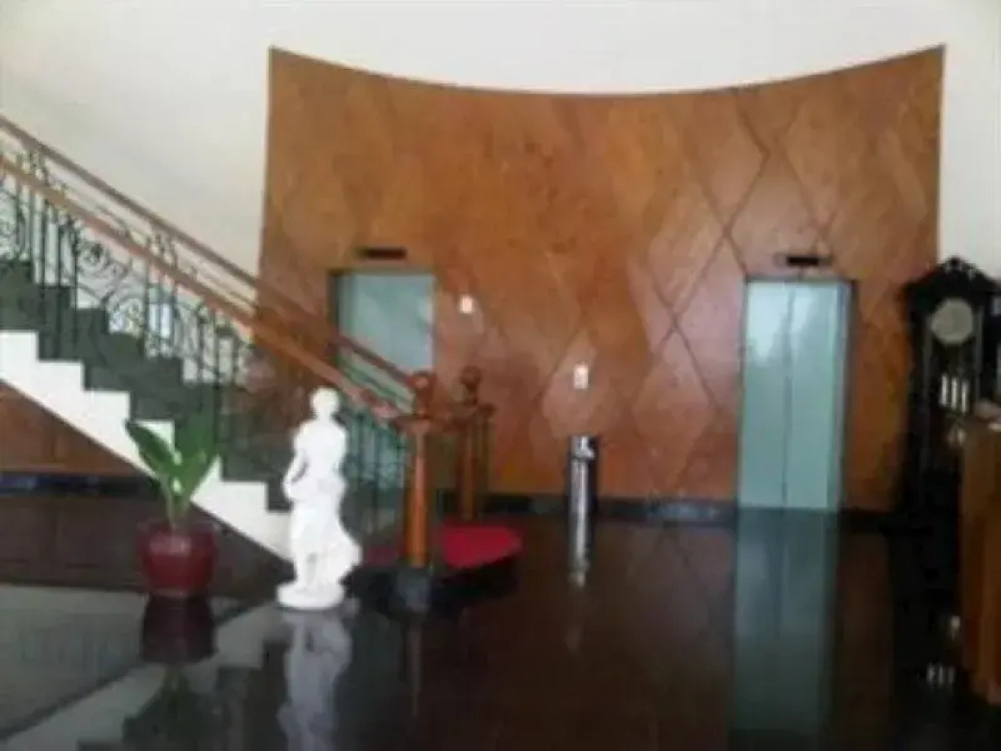 Hotel Royal Regal Surabaya