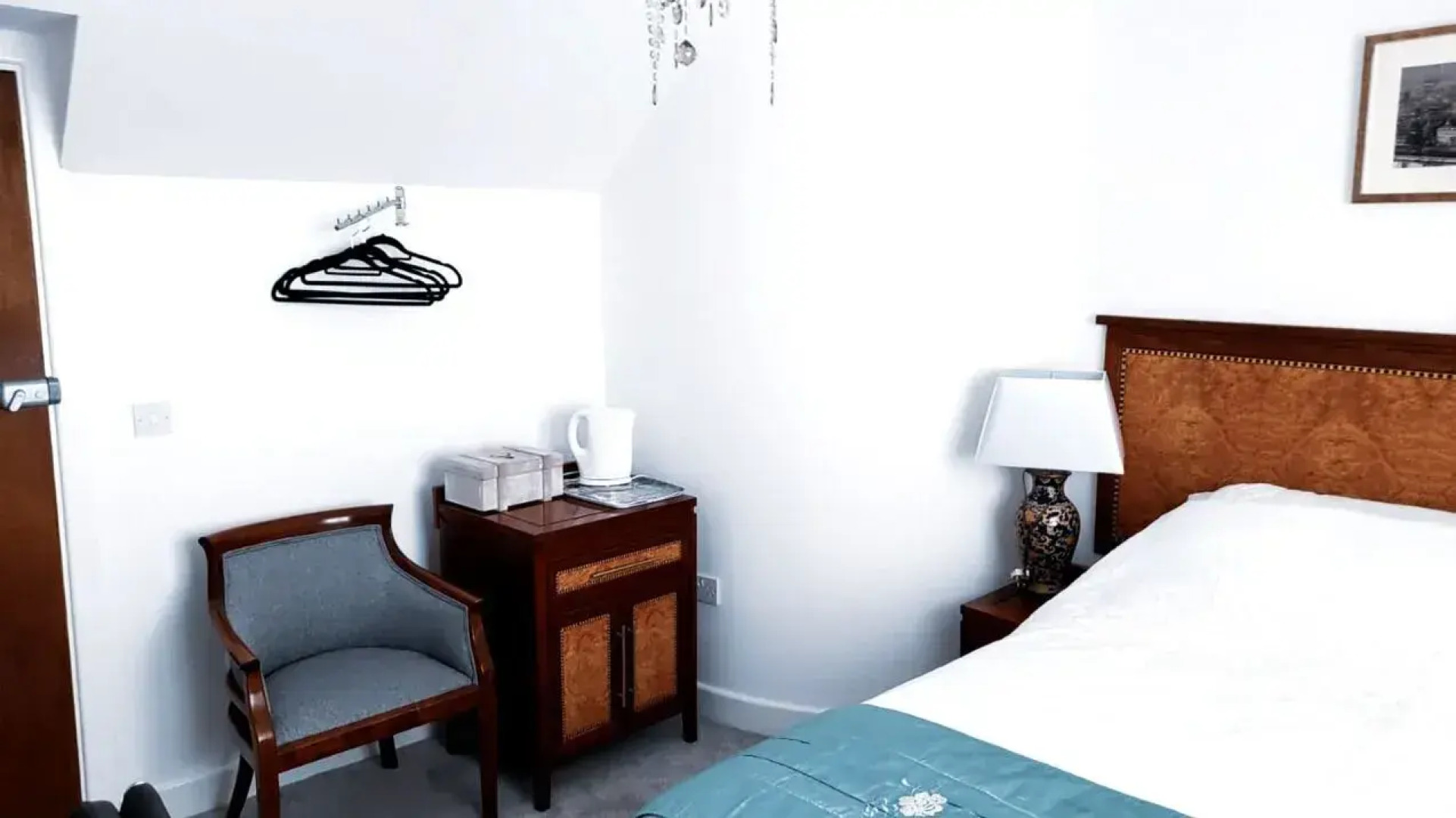 The White Stag Lodge