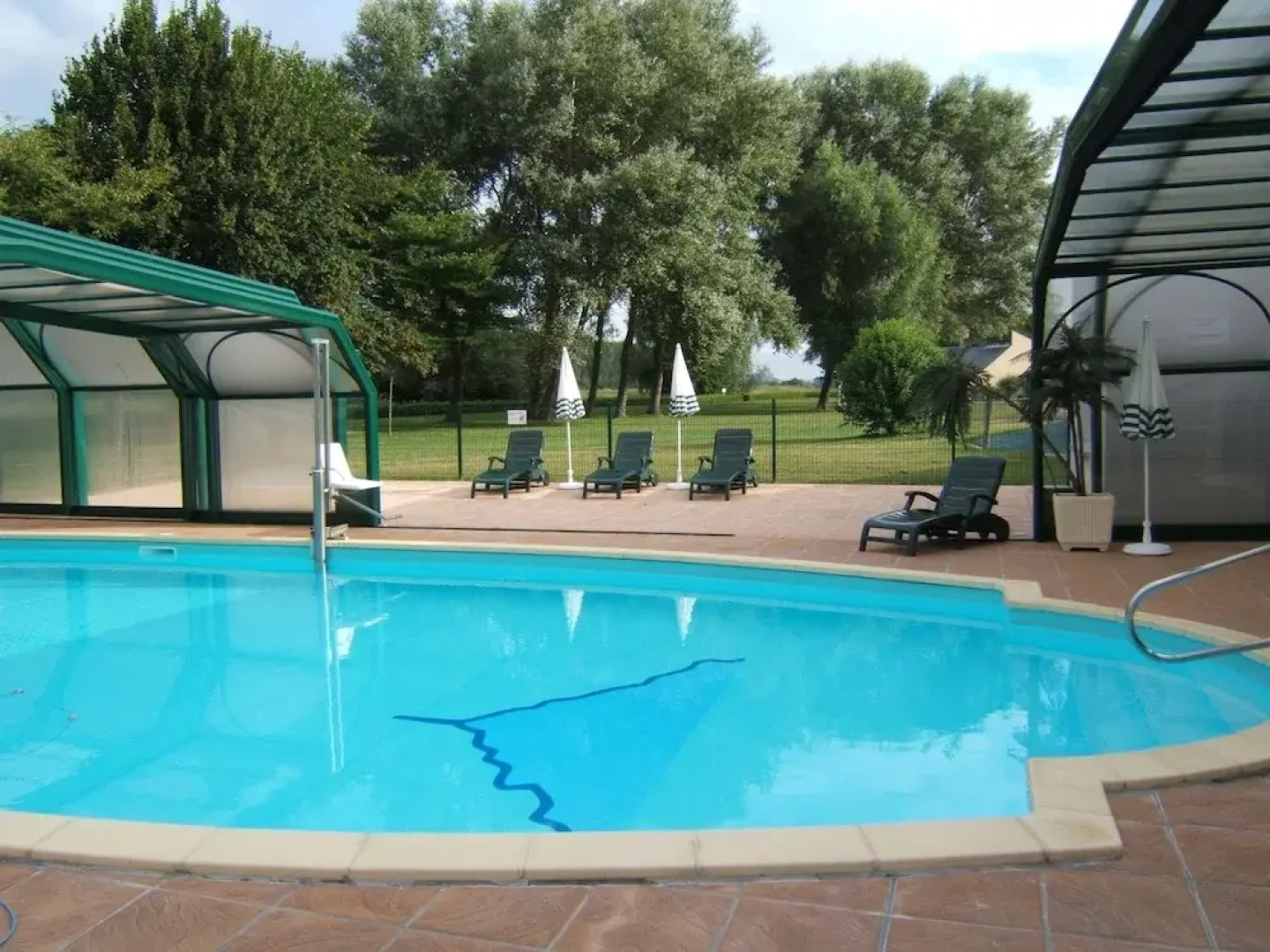 Carefully Furnished Cottage 5 km. From Mont Saint-michel