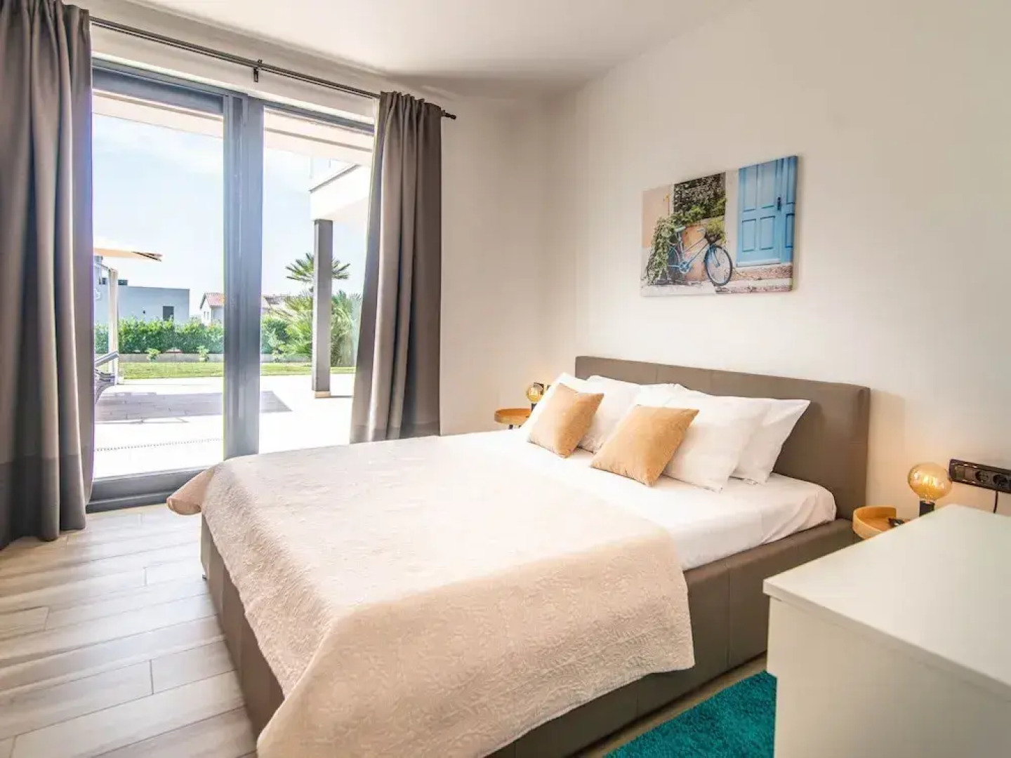 Luxury Villa With Pool and sea View