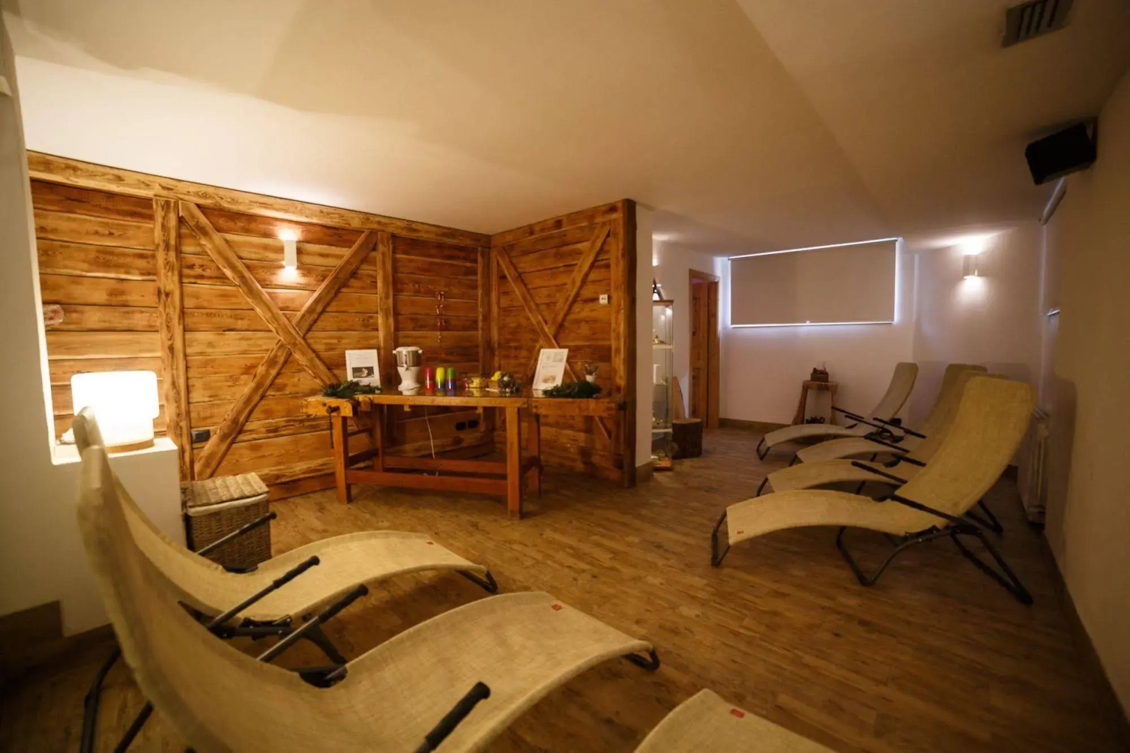 Olympic Regina Hotel