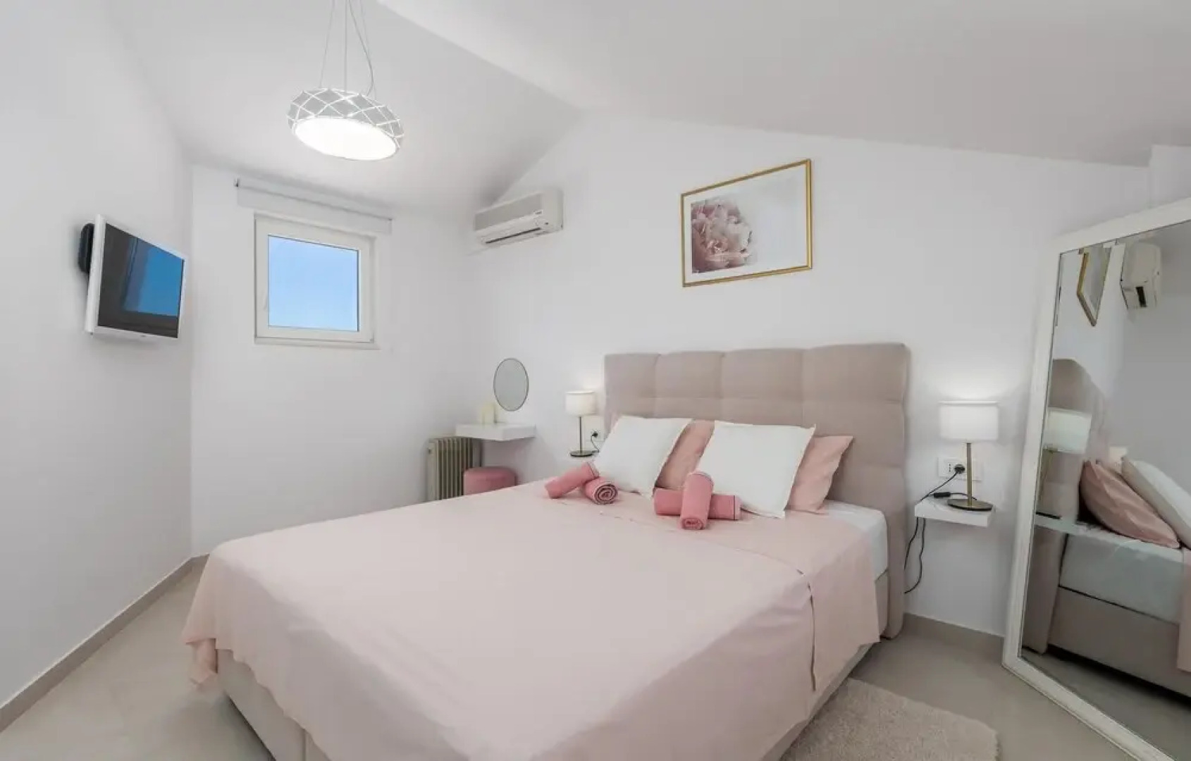 Awesome Apartment in Stinica With 1 Bedrooms and Wifi