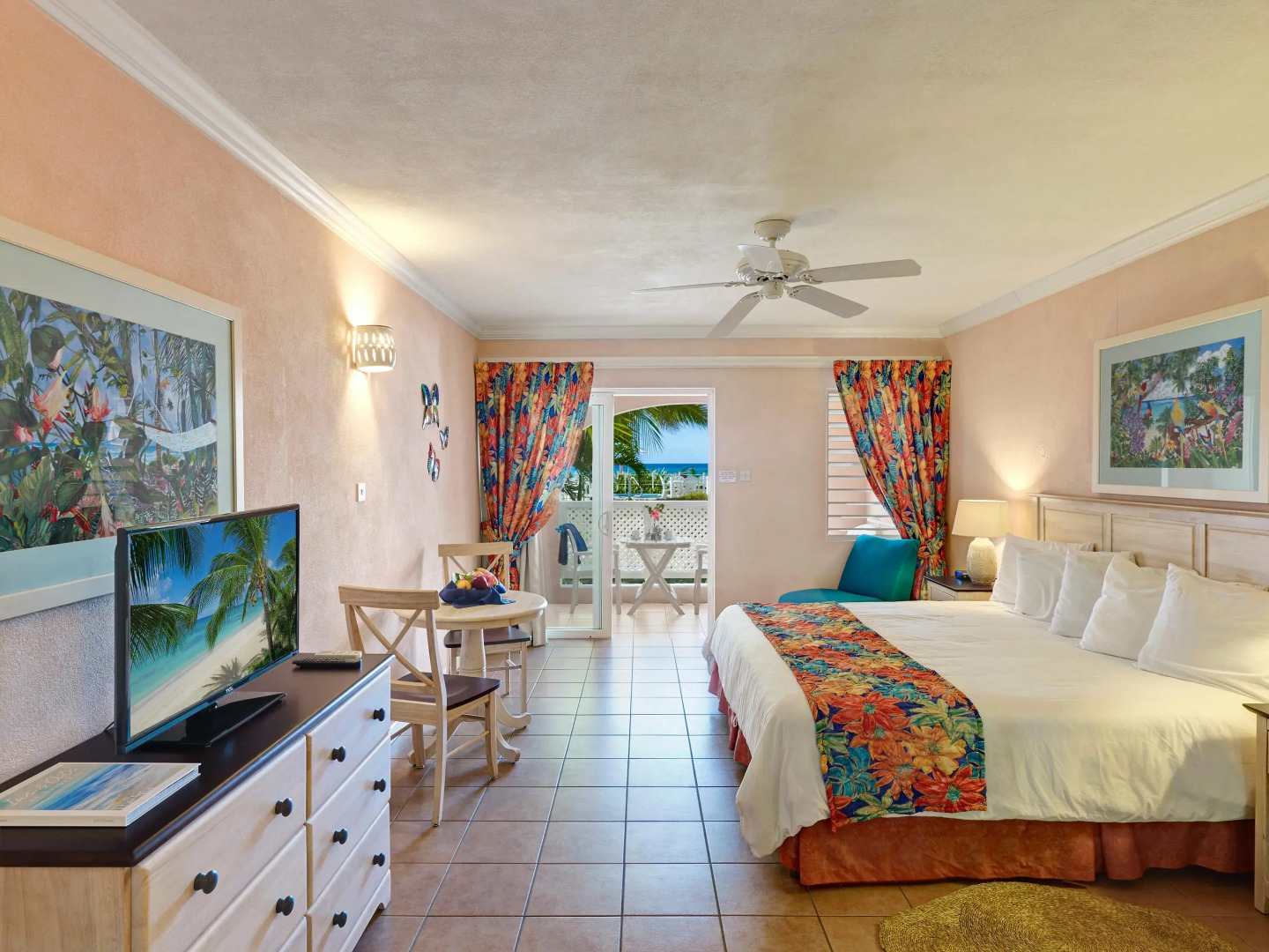 Butterfly Beach Hotel