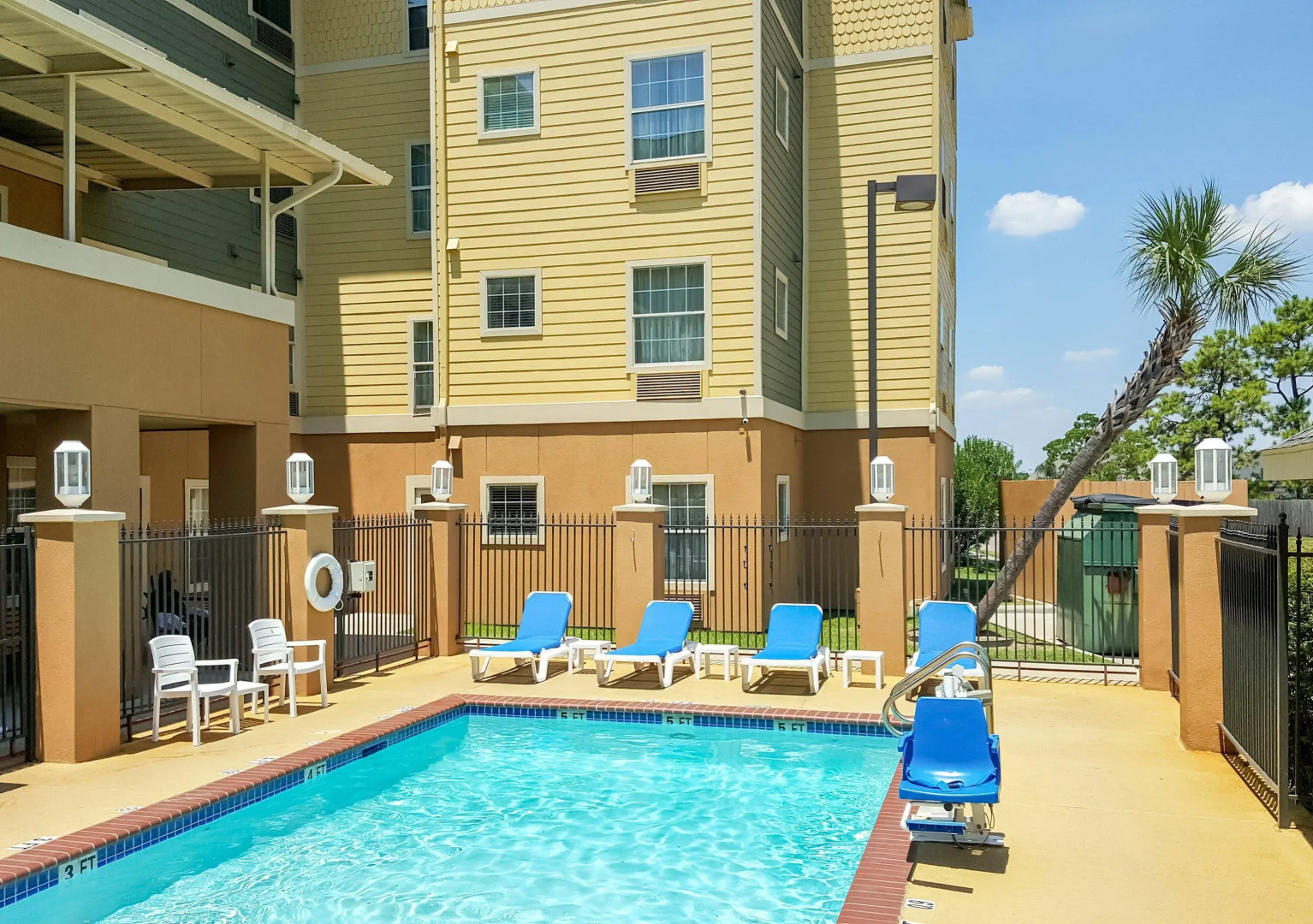 MainStay Suites Port Arthur - Beaumont South
