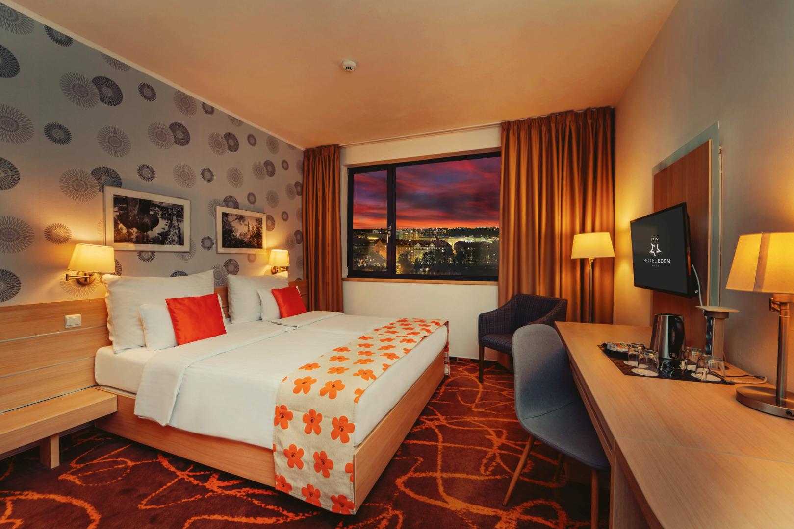 Iris Hotel Eden