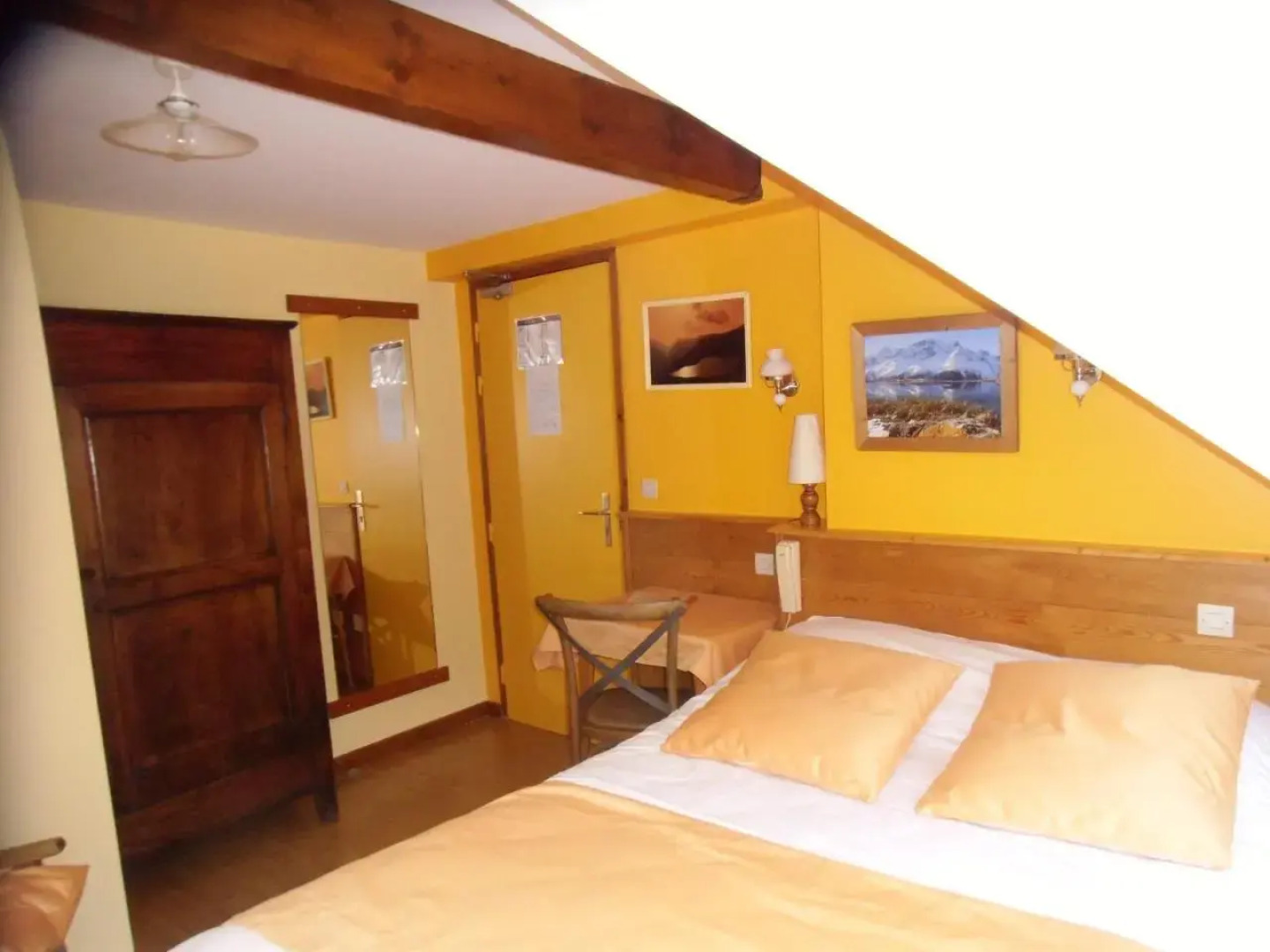 Auberge Aux 3 Frenes