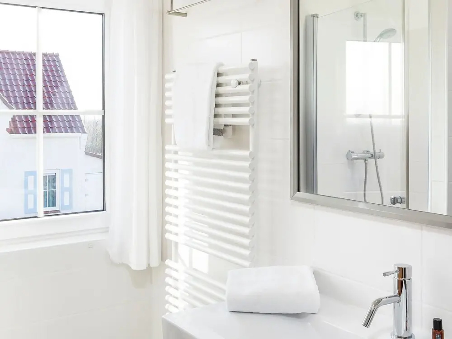 Detached Villa with Two Bathrooms, 400 M. From the Beach