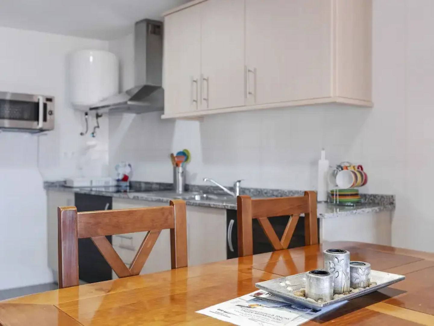 Voguish Apartment in Gudar With Heating