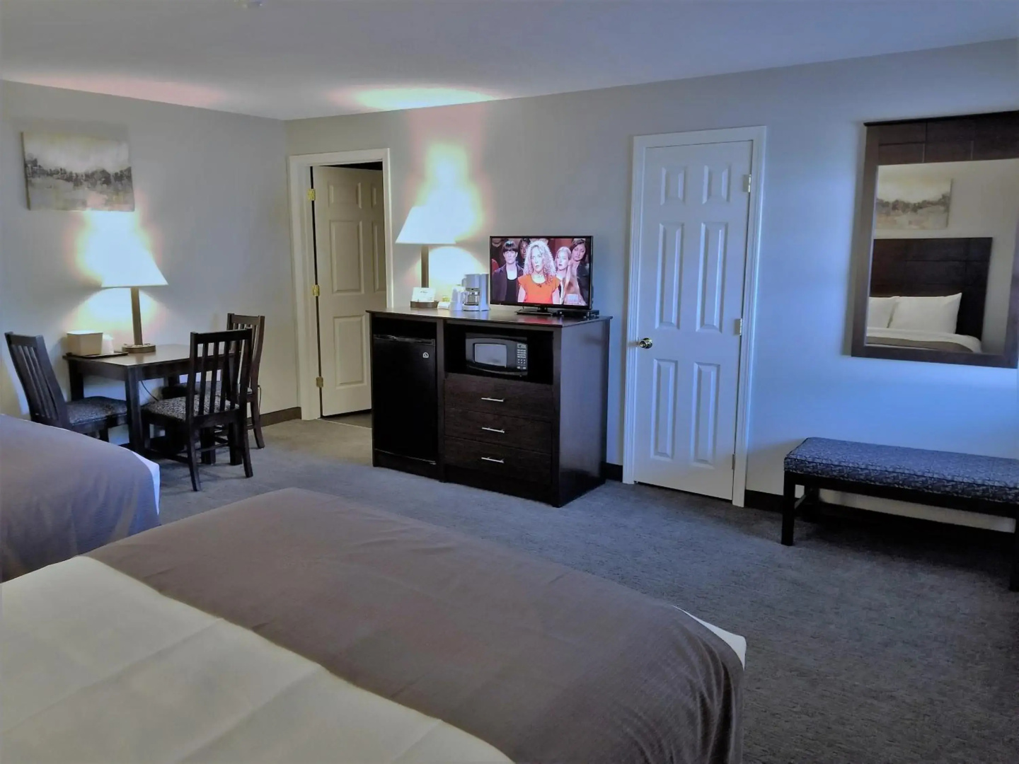 Mt Madison Inn & Suites