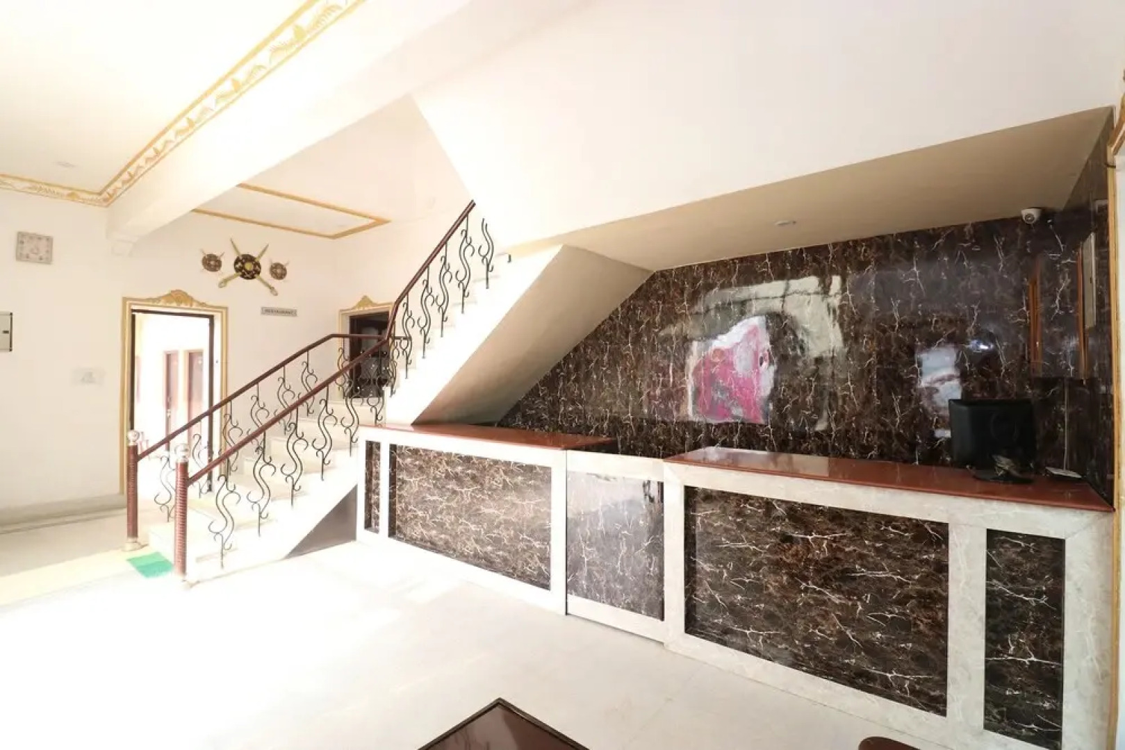 OYO 22446 Sonar Haveli