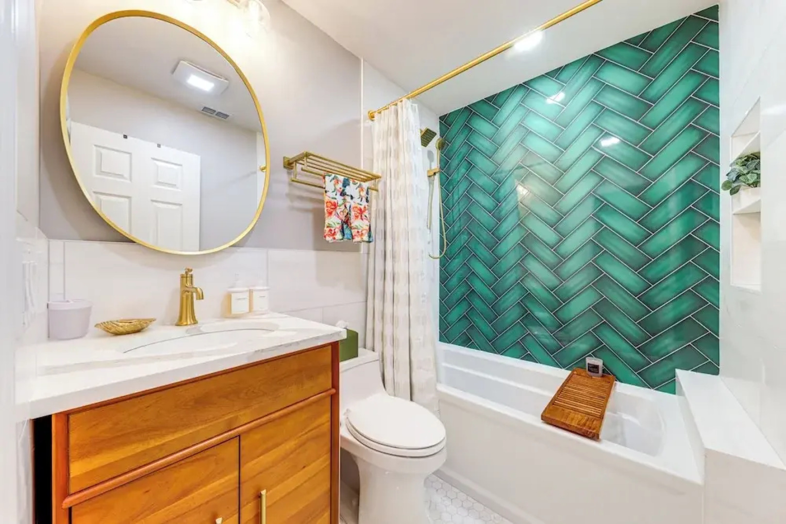 Tropical Pool Oasis on 1/4 Acre by Downtown Stuart