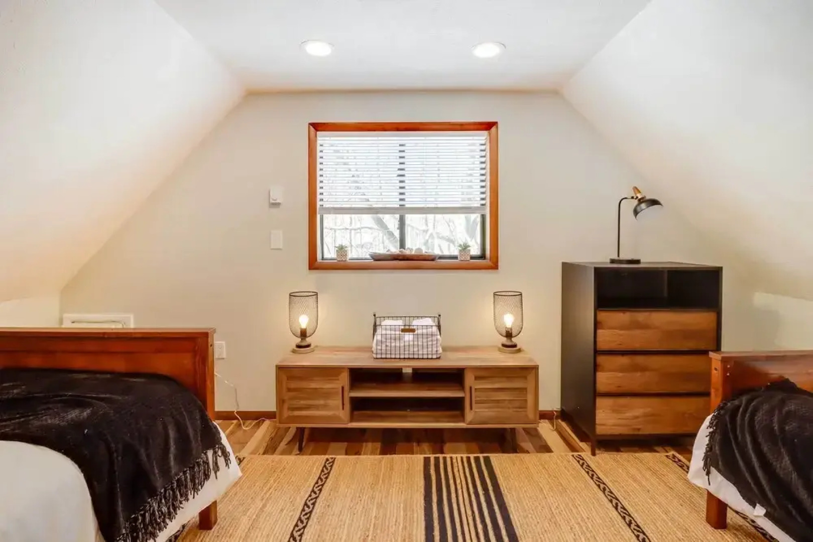 Tobyhanna Vacation Home w/ Community Pool Access