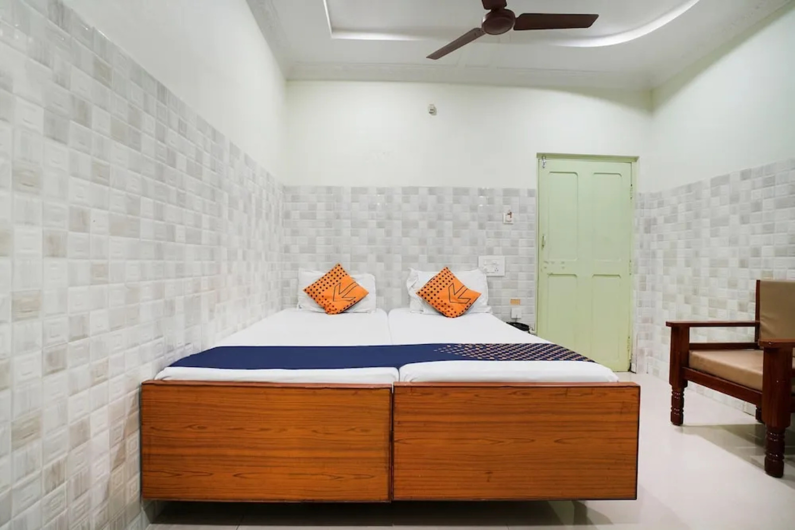 Hotel Sridhar By OYO Rooms