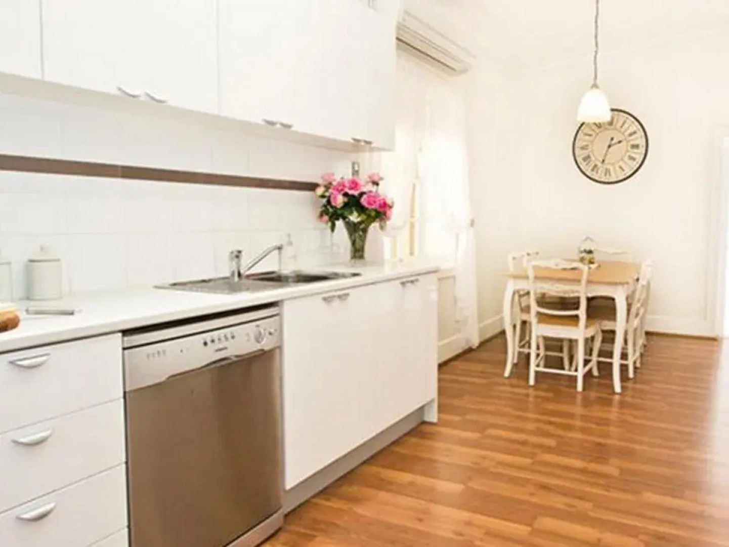 Queen's Cottage Bed and Breakfast Barossa Valley