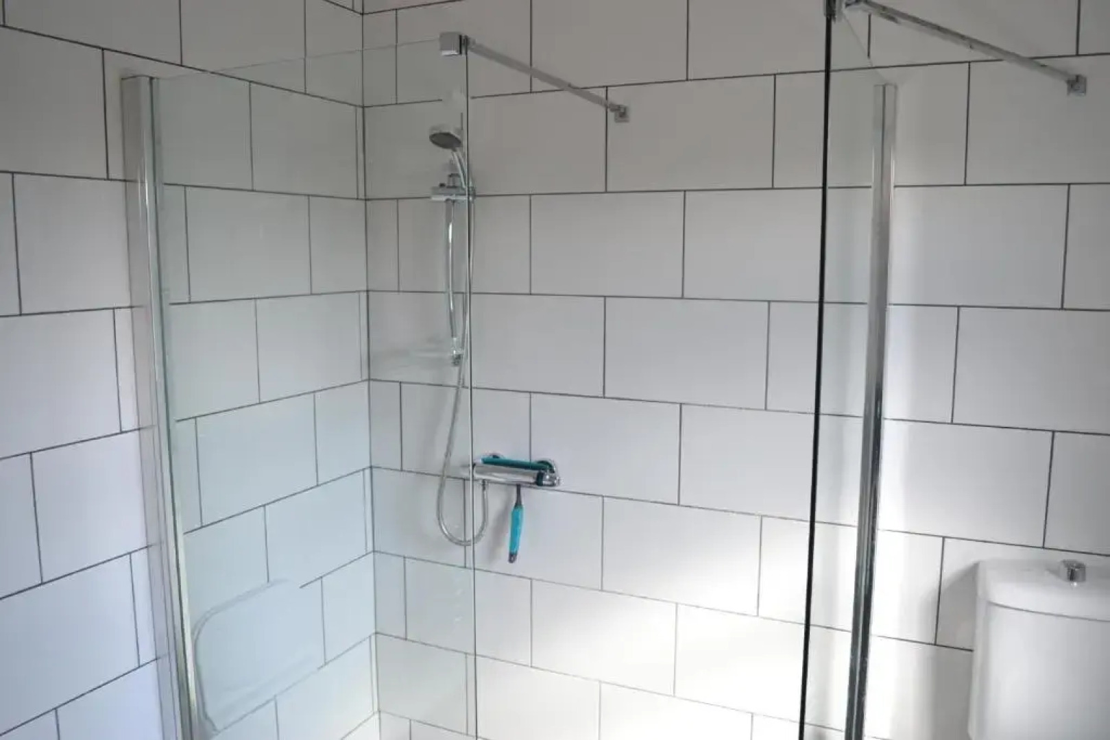 Number 1 Lytton Tree Lodge