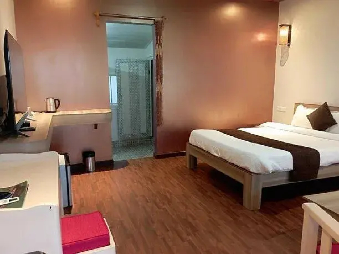 La Nicholas Dei Da Kine Resort