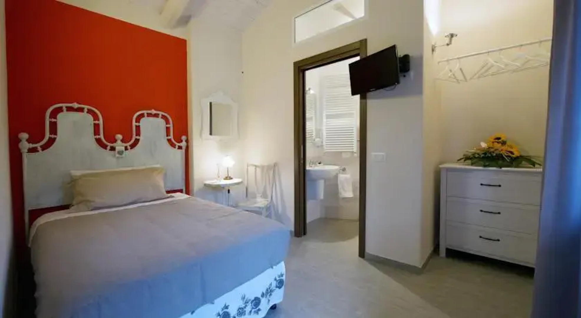 La Ida Bed and Breakfast